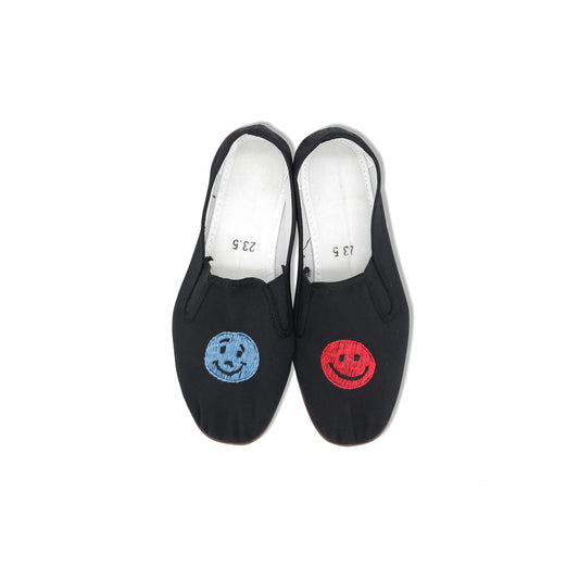 Kung-Fu Shoes | Smile